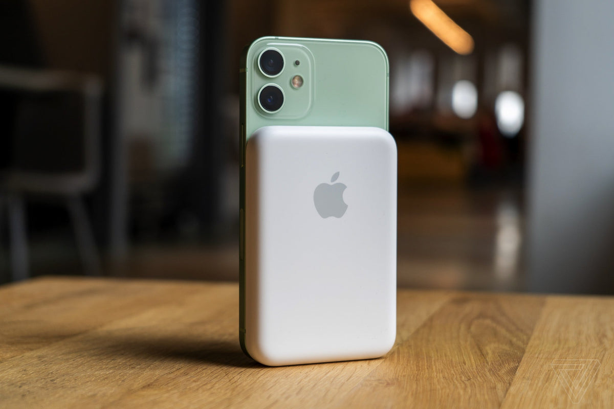 Magnetic Battery Pack (10,000 mah) with (6 month warranty)