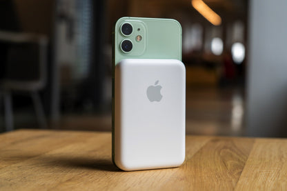 Magnetic Battery Pack (10,000 mah) with (6 month warranty)