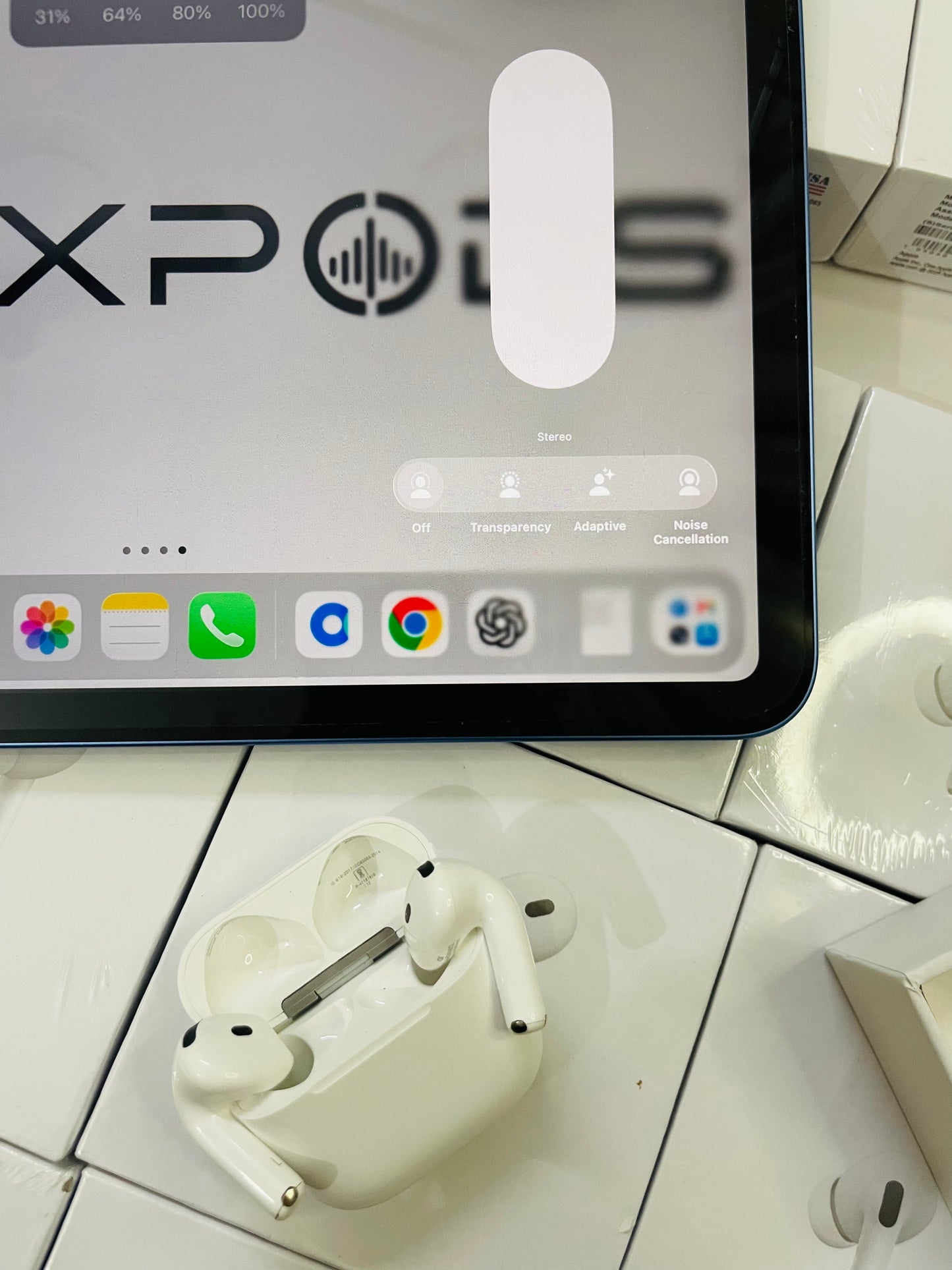 Maxpods 4 with wireless charging (1 year warranty)